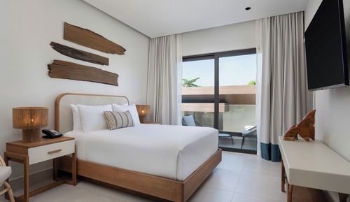 Suite, 2 Bedrooms, Balcony