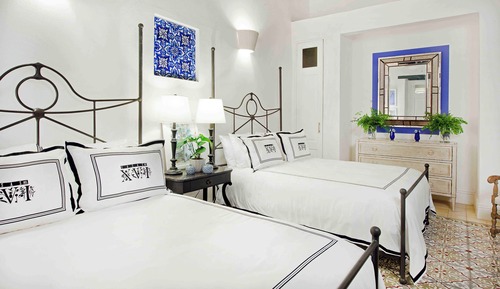 Grand Room, 2 Queen Beds (Courtyard)
