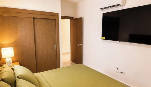Comfort Condo, Balcony, Beach View