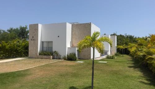 Villa - Beach Front