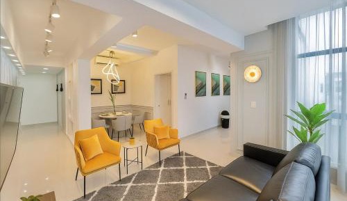 One-Bedroom Apartment