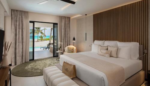Preferred Club Master Suite Ocean Front Swimout