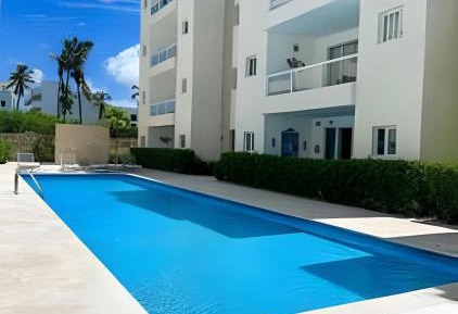 Apartment with Pool View 