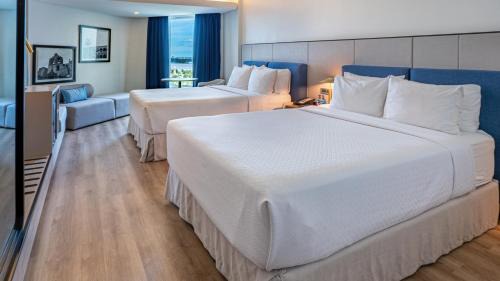 Premium Queen Room with Two Queen Beds