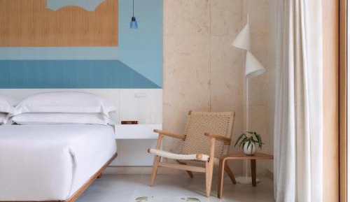 Essential Twin Room