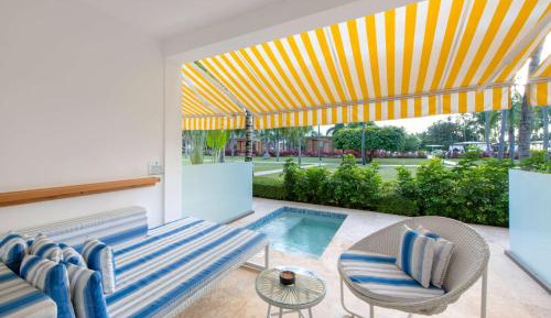 Vibe King Rooms with One King Bed, Non-Smoking