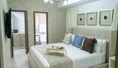 Royal King Suite