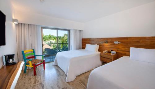 V Room with Two Queen Beds - Non-Smoking