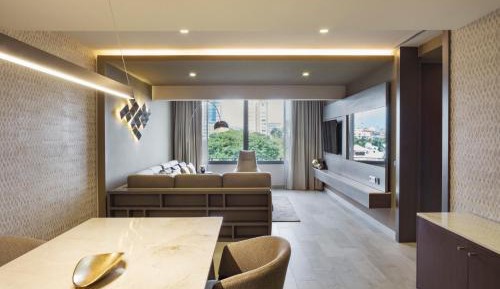 Ambassador Royal Suite