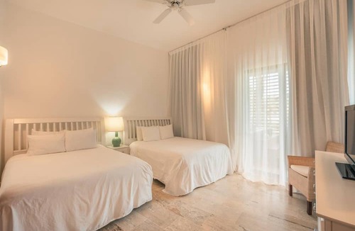 Las Terrenas Apartment | Balcony With Views 5 Guests 2 BR Sublime