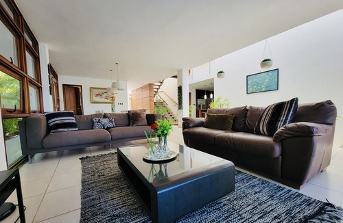 Villas Del Mar Villa | Spacious 🍂 trendy Villa at Metro country club, Juan dolio 🍆