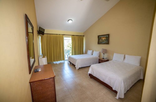 Jarabacoa Hotel | Jarabacoa River Club