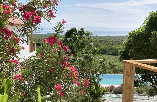 Azua Hotel | Altos de la Caobita