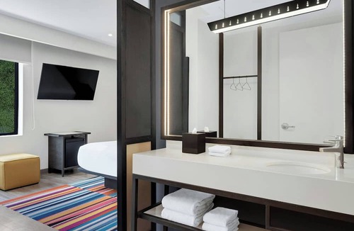 Lope De Vega Hotel | Aloft by Marriott Santo Domingo Piantini