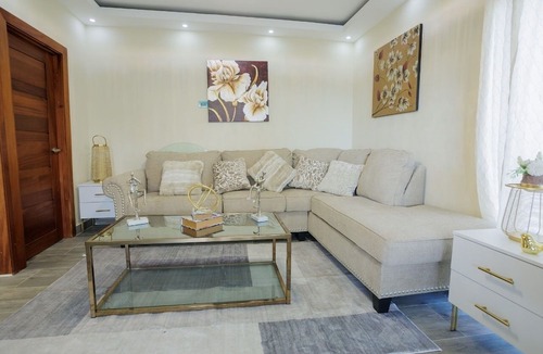 San Francisco de Macoris Apartment | Lovely 3-bedroom apartment in San Francisco de Macorís with AC, WiFi