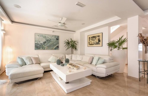 Bavaro Villa | Paradise Street