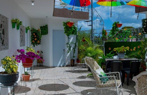 Los Maestros Apartment | Royal Terrace Princess II