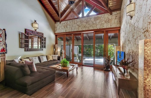 Bavaro Villa | Beautiful Villa with Pool Gym and Maid