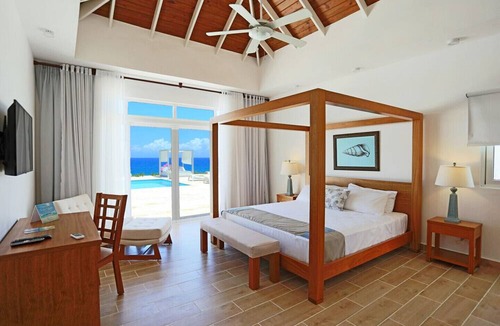 Playa Chiquita Villa | Luxury Oceanfront 3-bedroom Villa No6