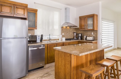 Playa Chiquita Villa | Luxury Oceanfront 3-bedroom Villa No6