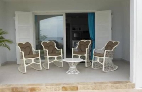 Dominicus Apartment | Flat 10 directly on the Caribbean Sea