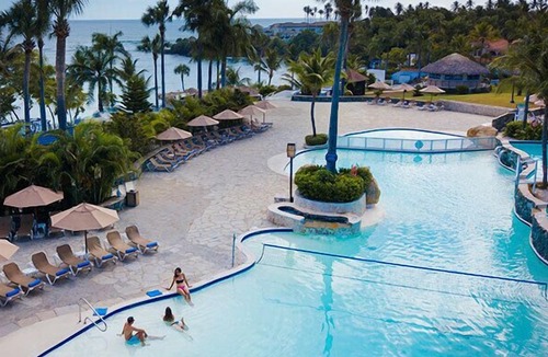 Los Maestros Apartment | Indulge In Self Care At This Beautiful Luxury Resort