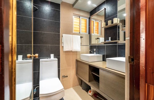 Santo Domingo Apartment | Escape Apartment steps to Downtown Center Mall in Mirador Norte