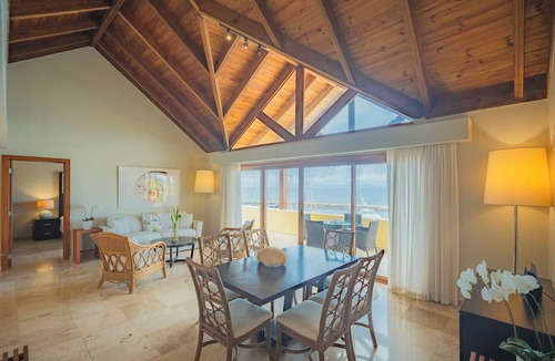 Puerto Bahia Resort | Bannister Hotel & Yacht Club