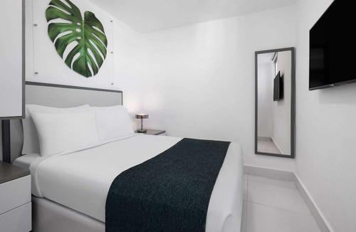 San Anton Hotel | Gran Hotel Europa Santo Domingo, Trademark by Wyndham