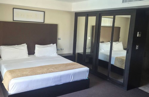 El Callejon Hotel | Hotel Niza Garden Suites