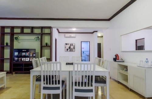Downtown Santo Domingo Apartment | Apartment in Piantini Sleeps 12