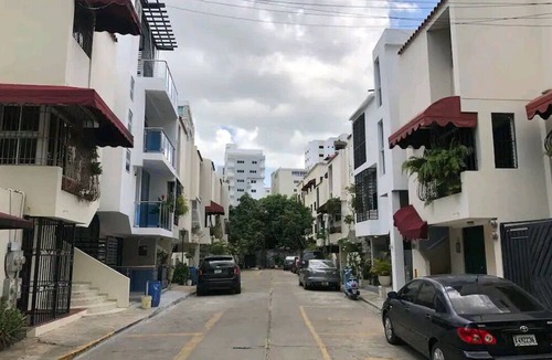 Lope De Vega Apartment | Obynb premium