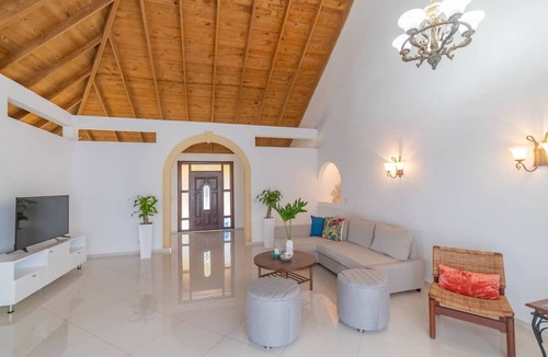 Cabarete Villa | Casati Pearl House, Big House With Private Pool!