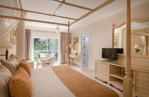 Portillo Resort | Bahia Principe Explore El Portillo - Hyatt Inclusive Collection - All Inclusive