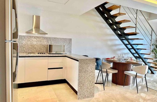 Samana Apartment | Upscale 2 Bdrm 2 Bath Penthouse with Spectacular Bay View, King Beds, Pool, Gym...