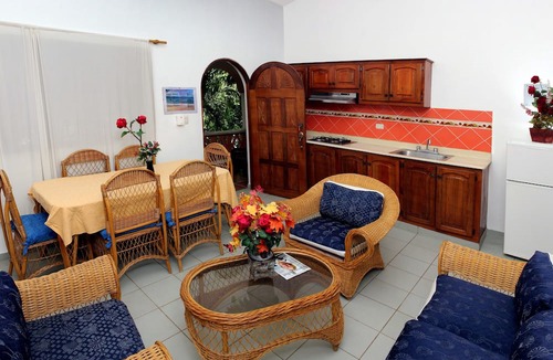 Los Cerros Apartment | Residencial Estephany