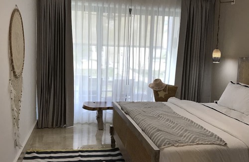 La Iglesia Apartment | Brand new Apartament in the beach.W/hot tub