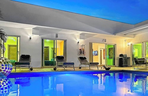 Punta Cana House | Beach Villa Rubi with Pool, BBQ and Maid + Free Gym