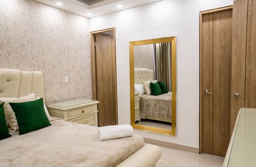 Punal Apartment | Hermosa Torre Céntrica