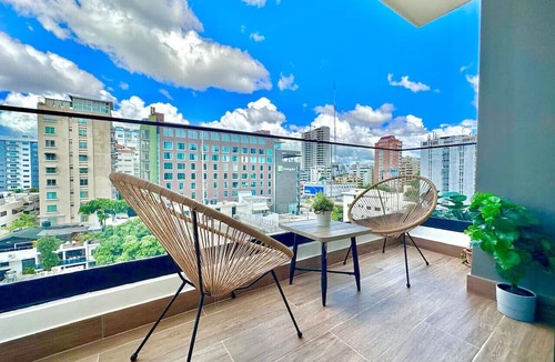 Yolanda Morales Condo | Stunning City Center Condo Full AC, Pool, Near All