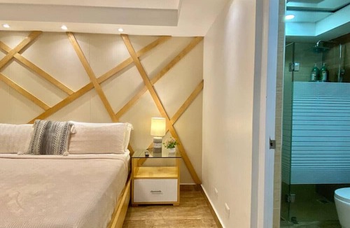 La Arboleda Condo | Lovely Apartment in the Heart of the City: Renovated, Stylish Decor