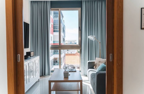 Bella Vista Apartment | Bright & Spacious Apt In City central Getaway