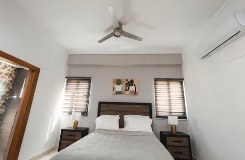 Bella Vista Apartment | Bright & Spacious Apt In City central Getaway
