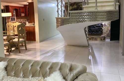 Ensanche Quisqueya House | House Santo Domingo Estate