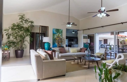 La Mulata Villa | Casa Linda Private 3 bedroom, 3 bath Villa sleeps 2-6 guest