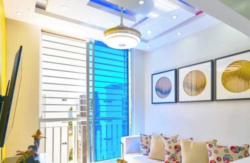 Punal Apartment | King Size Penthouse| Rooftop Jacuzzi| Pool Table| BBQ| 7 min Airport