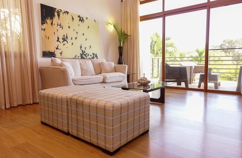Guayacanes Apartment | Sybaris Residences