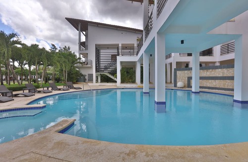 Guayacanes Apartment | Sybaris Residences