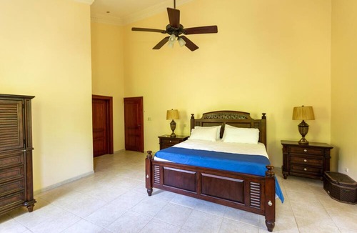Juan Dolio Villa | Huge 8BR Villa| Pool|HeatedJacuzzi| BBQ|DailyMaid