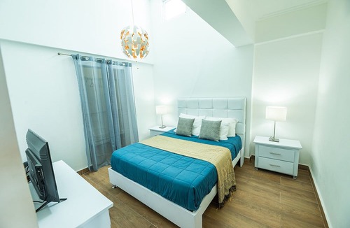 Lope De Vega Apartment | Luxury Penthouse Plus and Jacuzzi